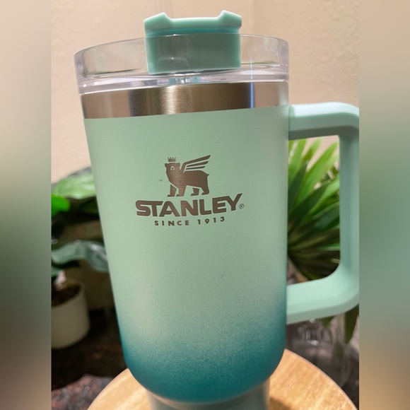 RARE Limited Edition Stanley Quencher Turquoise OMBRÉ - Picture 3 of 17